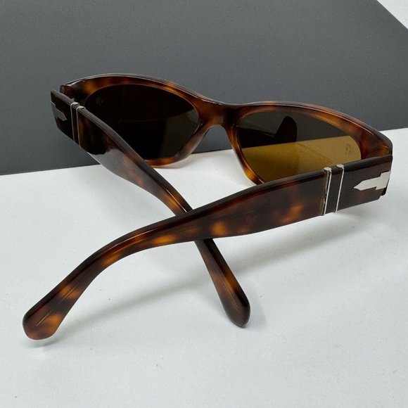 Persol vintage 90s oval sunglasses model 2546 30/33 made in Italy. 53 [] 16 main image 5